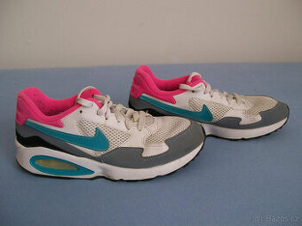 Sportovní obuv dámská NIKE AIR MAX - č. 40