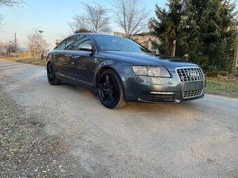 Audi S6 V10