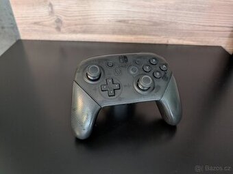 Nintendo Switch Pro Controller