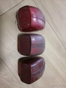 Zadni kryty svetel na Jawa.