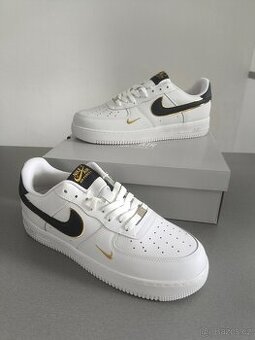 Airforce 1 zlato-bílé Nike