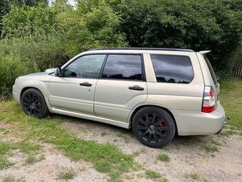 Subaru Forester 2,5XT MANUÁL