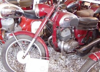 Jawa Californian koupím