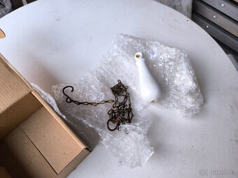 Staré keramické madlo ke splachovači  WC s řetízkem,40.léta