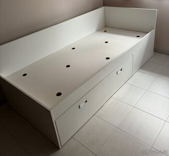 Postel jenolůžková