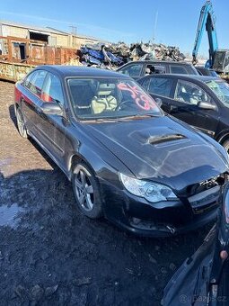 Subaru legacy na díly