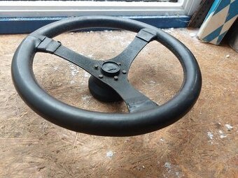 Dobový závodní rally volant FIAT, Lada.