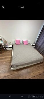 Prodám bílou manželskou postel IKEA malm 180 × 200 kompletní