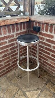 Industriální barová židle