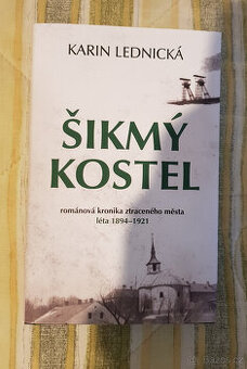 Šikmý kostel_Karin Lednická