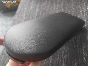 Vrchní díl -kožený- loketní opěrky na škodu Octavii 1 atd..