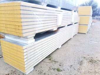 Skladem Sendvičové pur – panely