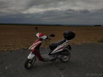 Yuki New Speedy 50ccm + kufr