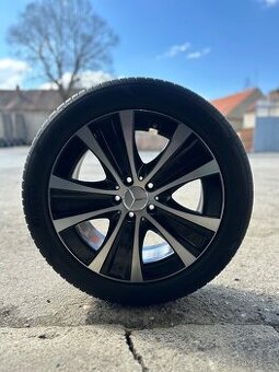 Pirelli 245/45R18 předek 275/40R 18 zadek
