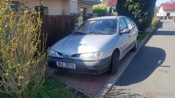 RENAULT MEGANÉ 1.4 r.v. 1996
