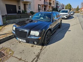 Chrysler 300C 5,7 HEMI V8 ADW Touring na ND nebo opravu