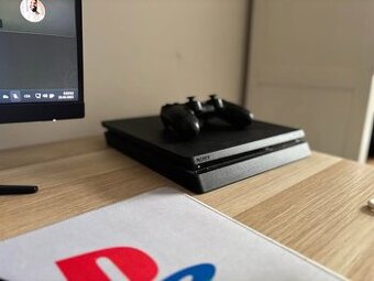 PS4 Slim / Playstation 4 + hry
