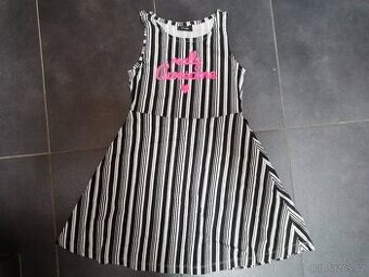 dívčí šaty Takko 134/140 8-10 let TOP