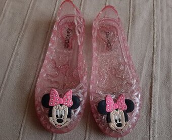 Letní obuv s Minnie 28
