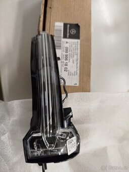 Mercedes Benz směrové světlo A0999061802