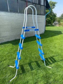Schůdky k bazénům výška stěny do 1,22m