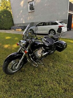 Prodám krásnou a udžovanou Honda Shadow 750