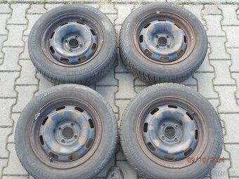 4x Obutá zimní sada kol na CITROEN C3 BARUM 185/65 R15