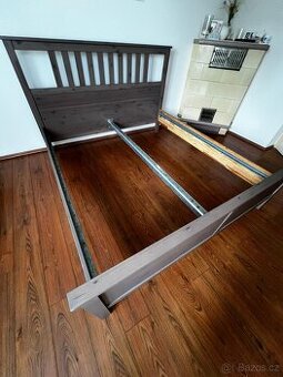 Postel Ikea HEMNES 180x200cm masivní borovice