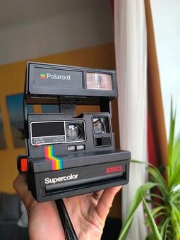 Funkční retro Polaroid Supercolor 635CL
