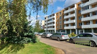 Podnájem světlého bytu 2+1 s velkou lodžií a komorou, Brno -