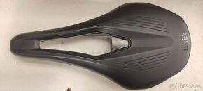 Sedlo na kolo Fizik Vento Argo R3