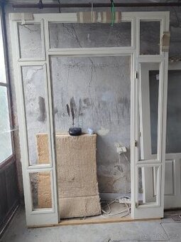 Vstupní dveře borovice masiv