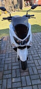 Yamaha N-Max 125 ABS