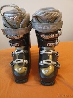Dětské/dámské lyžařské boty vel.39 (stélka 25,5 cm)