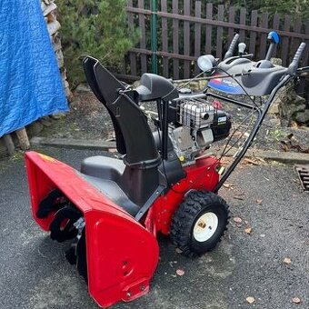 Sněhová fréza toro power max 828 oxe – perfektní stav