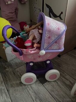 Plastový malý kočárek