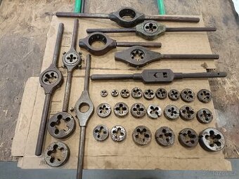 Vratidla a závitová očka