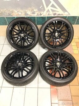 Alu kola Škoda R18 5X112 ZÁNOVNÍ ZIMNÍ PNEU 225/40 R18 LUXON
