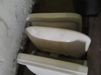 umyvadlo 180 za jedno.