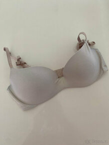 Podprsenka PINK Victoria's Secret, vel. 34 C