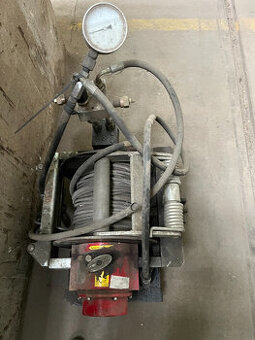 Hydraulický lanový naviják SUPER WINCH  H8-G rok 2003