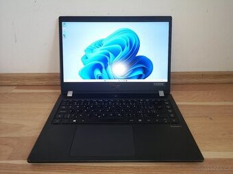 Čtyřjádrový notebook Acer TravelMate X 3410