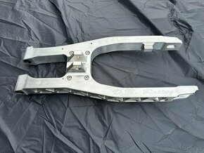 Yamaha YZ65 Prodloužená kyvná vidlice