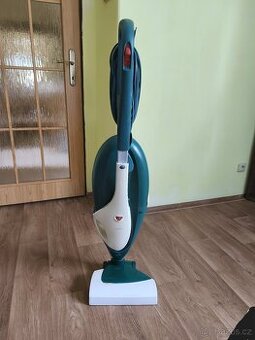 Prodám Vysavač VORWERK KOBOLD 136 s elektronickou klepaci hl