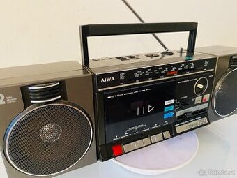 Radiomagnetofon Aiwa CS-250, rok 1984