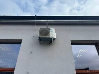 Klimatizace Daikin-4 vn. jednotky+2 ven. jednotky