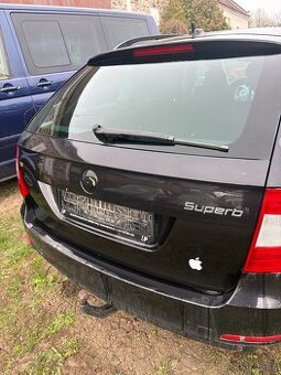 Páté dveře Škoda Superb 2 combi 9910