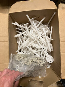 120ks Fasádní hmoždinky LTX - plastový trn 10x180mm