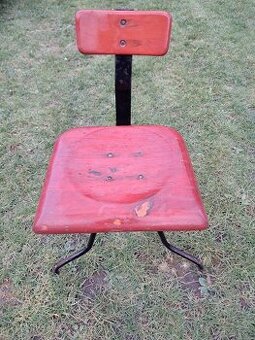 Prodám výškově nastavitelnou židli