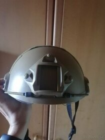 Plastová helma Fast - 1